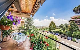 Terrazza Piccolomini: Elegant Apartment Stunning View Over Rome/St Peter'S Dome