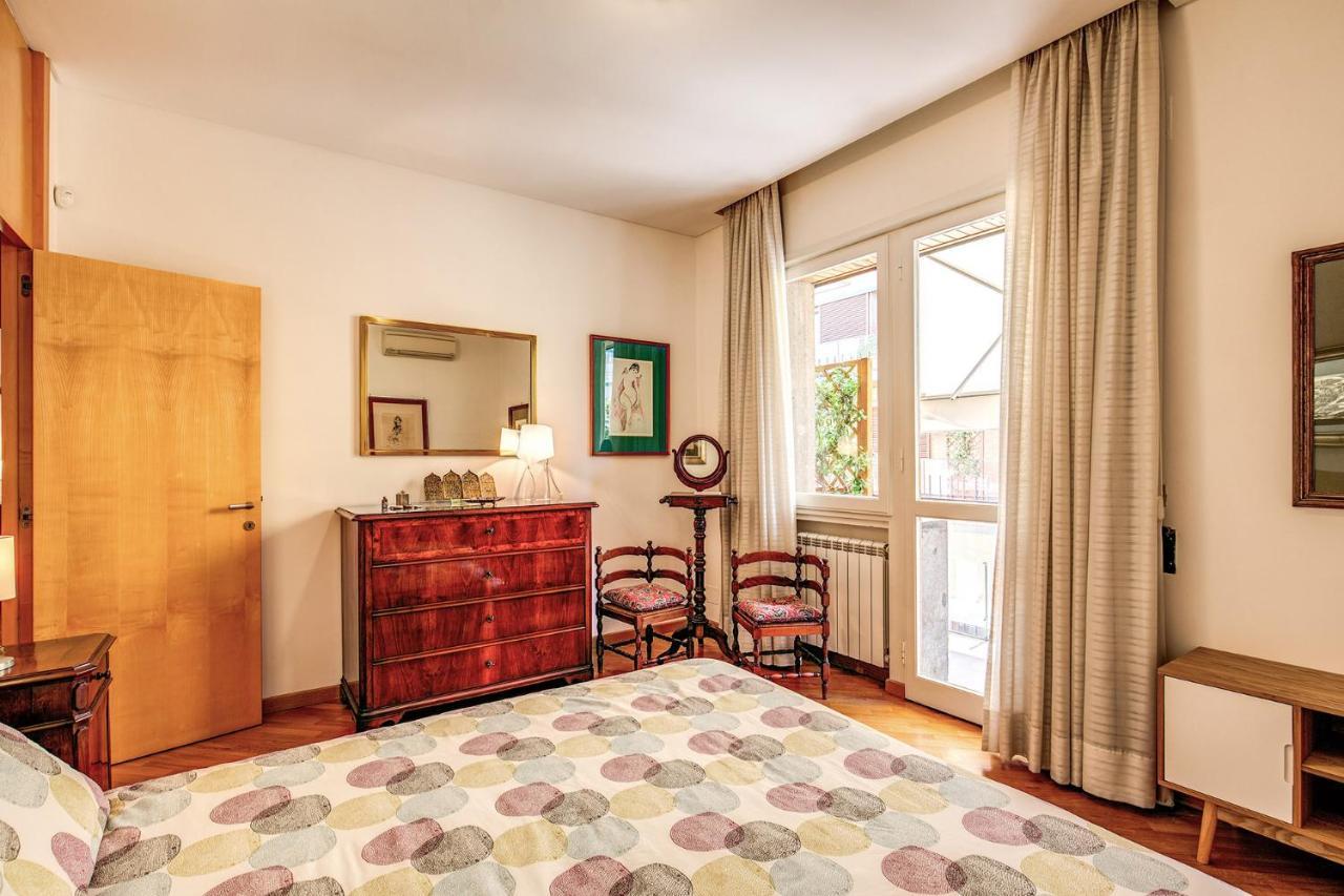 Terrazza Piccolomini: Elegant Apartment Stunning View Over Rome/St Peter'S Dome Esterno foto