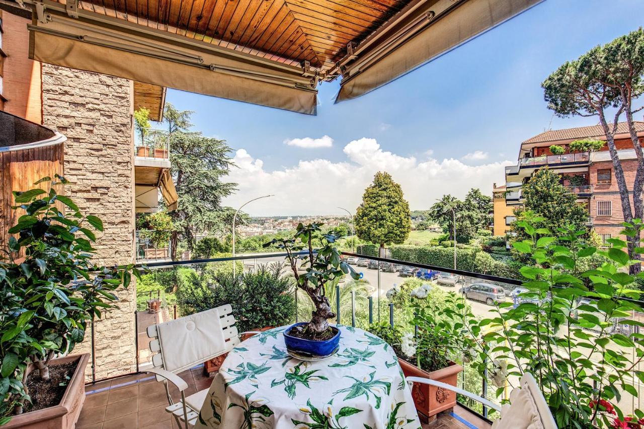 Terrazza Piccolomini: Elegant Apartment Stunning View Over Rome/St Peter'S Dome Esterno foto