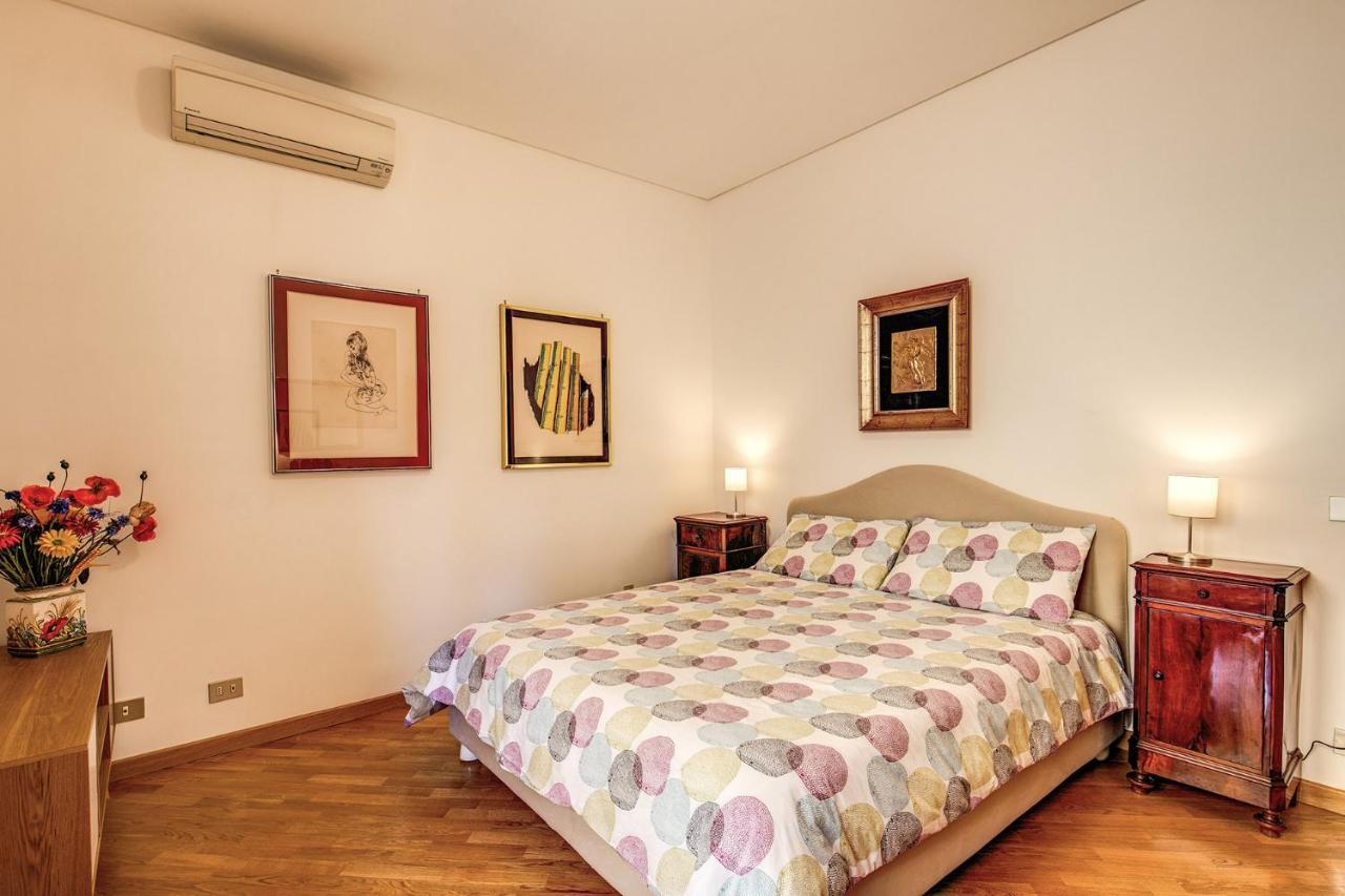 Terrazza Piccolomini: Elegant Apartment Stunning View Over Rome/St Peter'S Dome Esterno foto