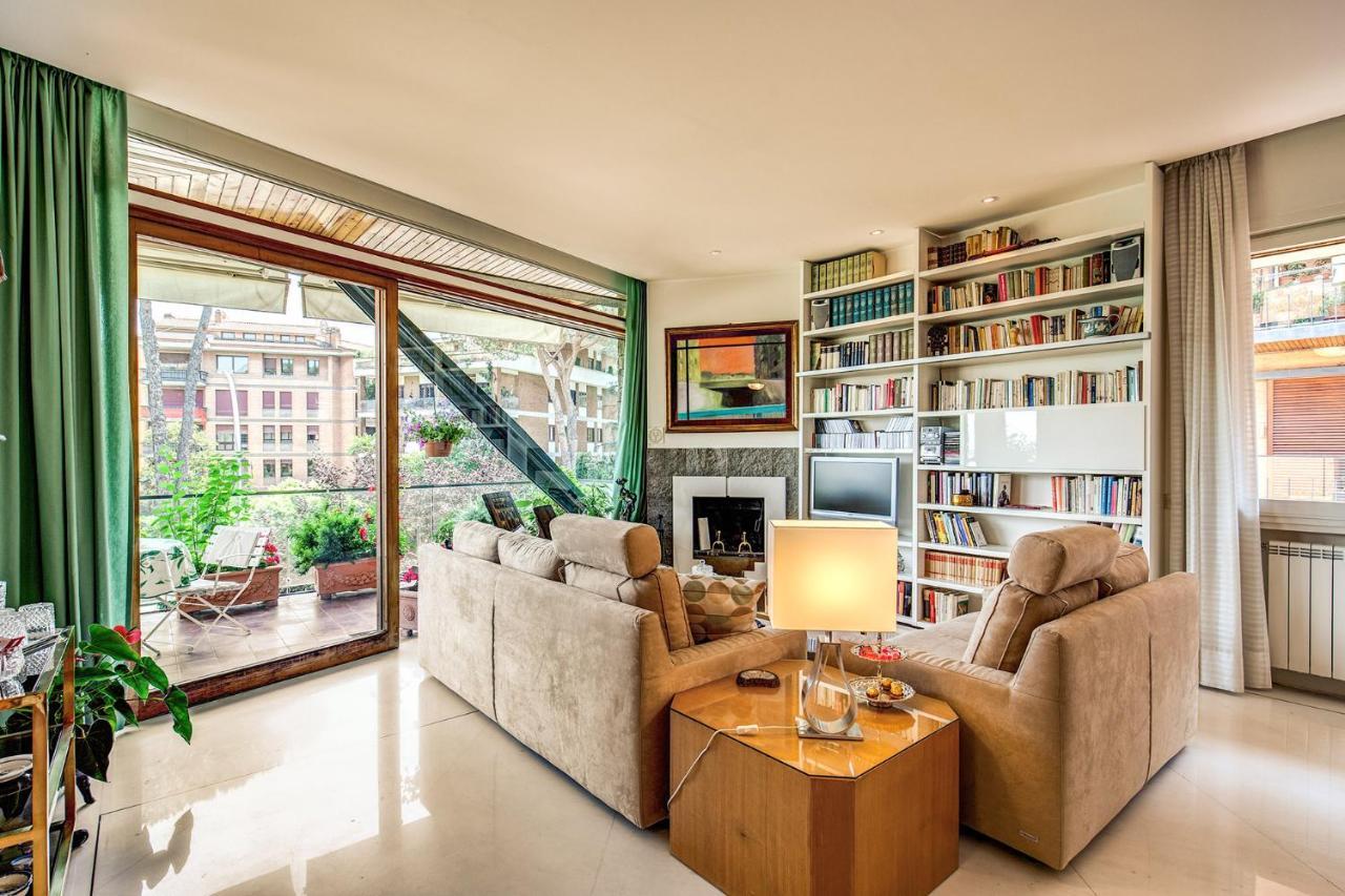 Terrazza Piccolomini: Elegant Apartment Stunning View Over Rome/St Peter'S Dome Esterno foto
