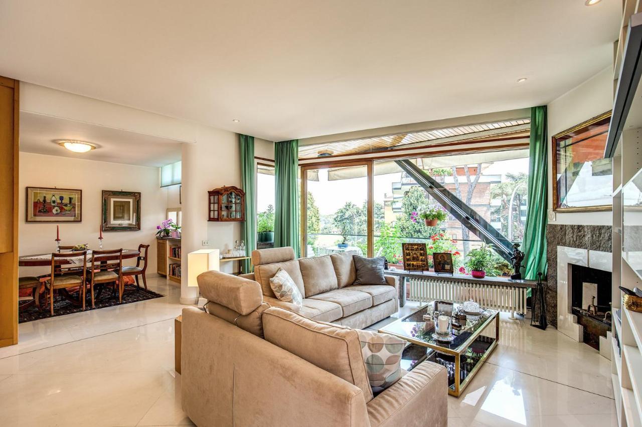 Terrazza Piccolomini: Elegant Apartment Stunning View Over Rome/St Peter'S Dome Esterno foto