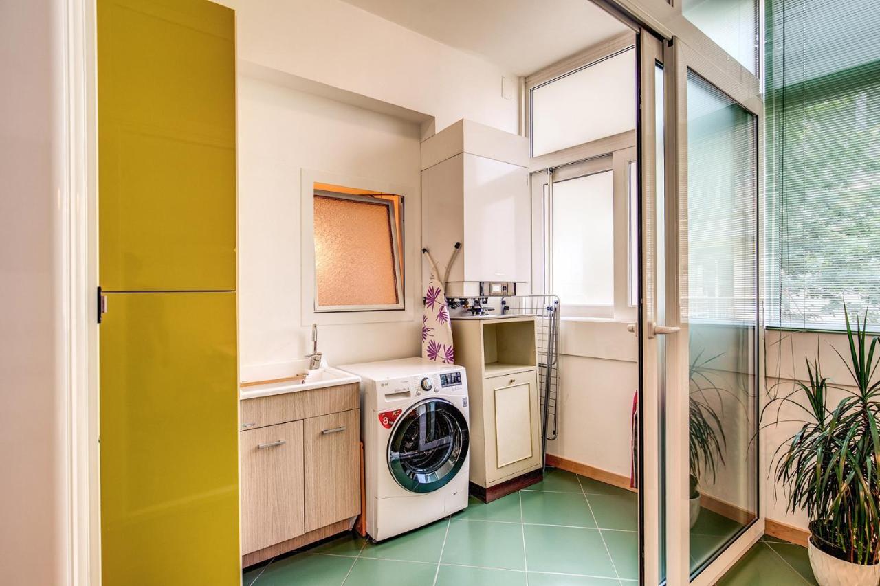 Terrazza Piccolomini: Elegant Apartment Stunning View Over Rome/St Peter'S Dome Esterno foto