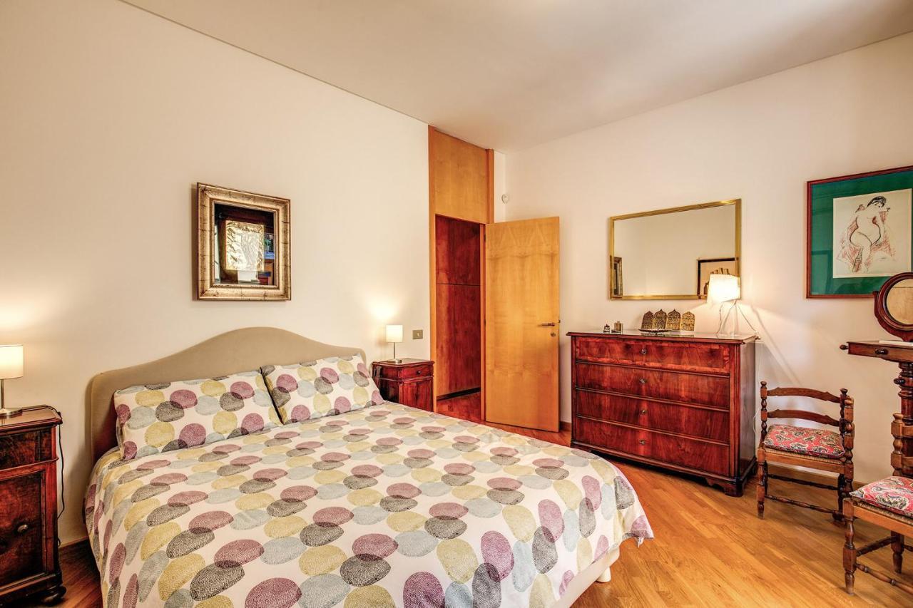 Terrazza Piccolomini: Elegant Apartment Stunning View Over Rome/St Peter'S Dome Esterno foto