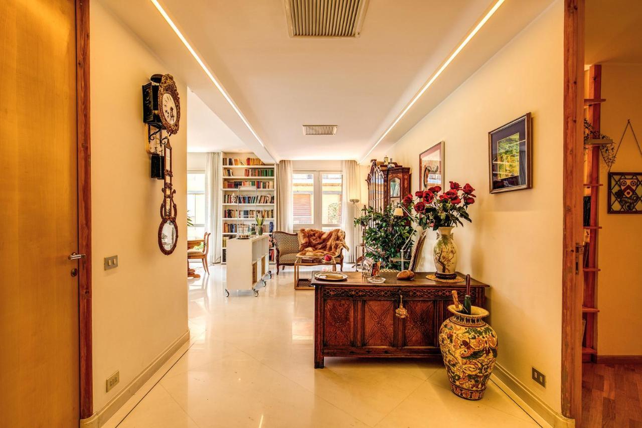 Terrazza Piccolomini: Elegant Apartment Stunning View Over Rome/St Peter'S Dome Esterno foto