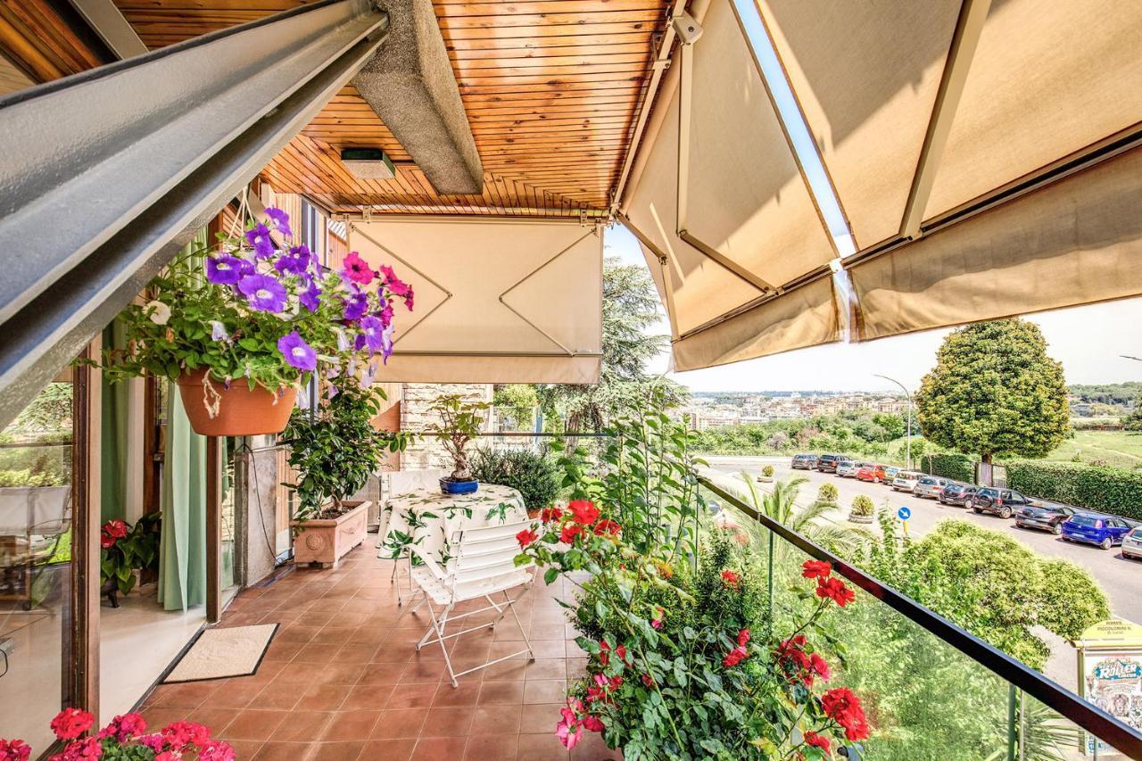 Terrazza Piccolomini: Elegant Apartment Stunning View Over Rome/St Peter'S Dome Esterno foto