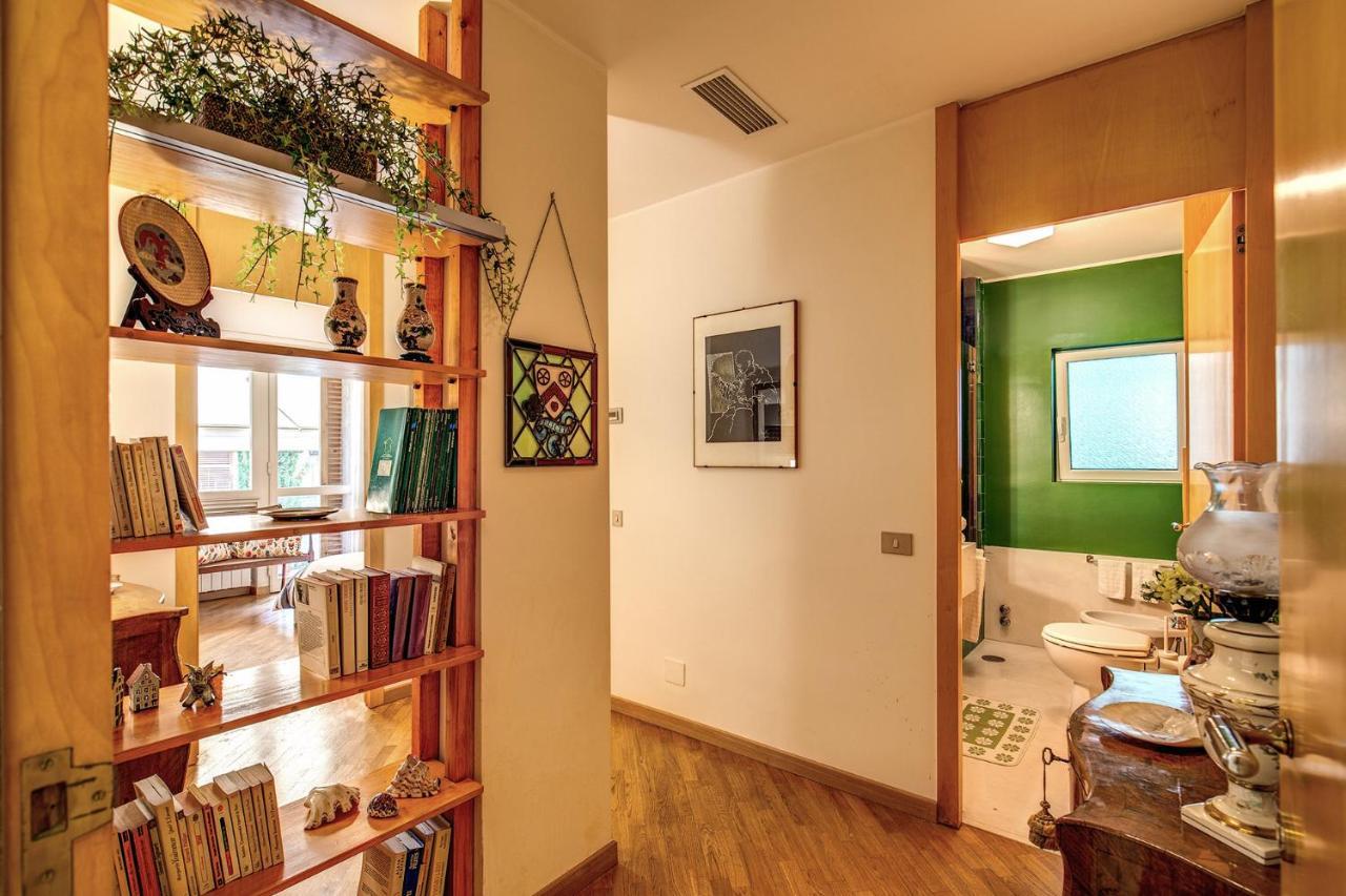 Terrazza Piccolomini: Elegant Apartment Stunning View Over Rome/St Peter'S Dome Esterno foto