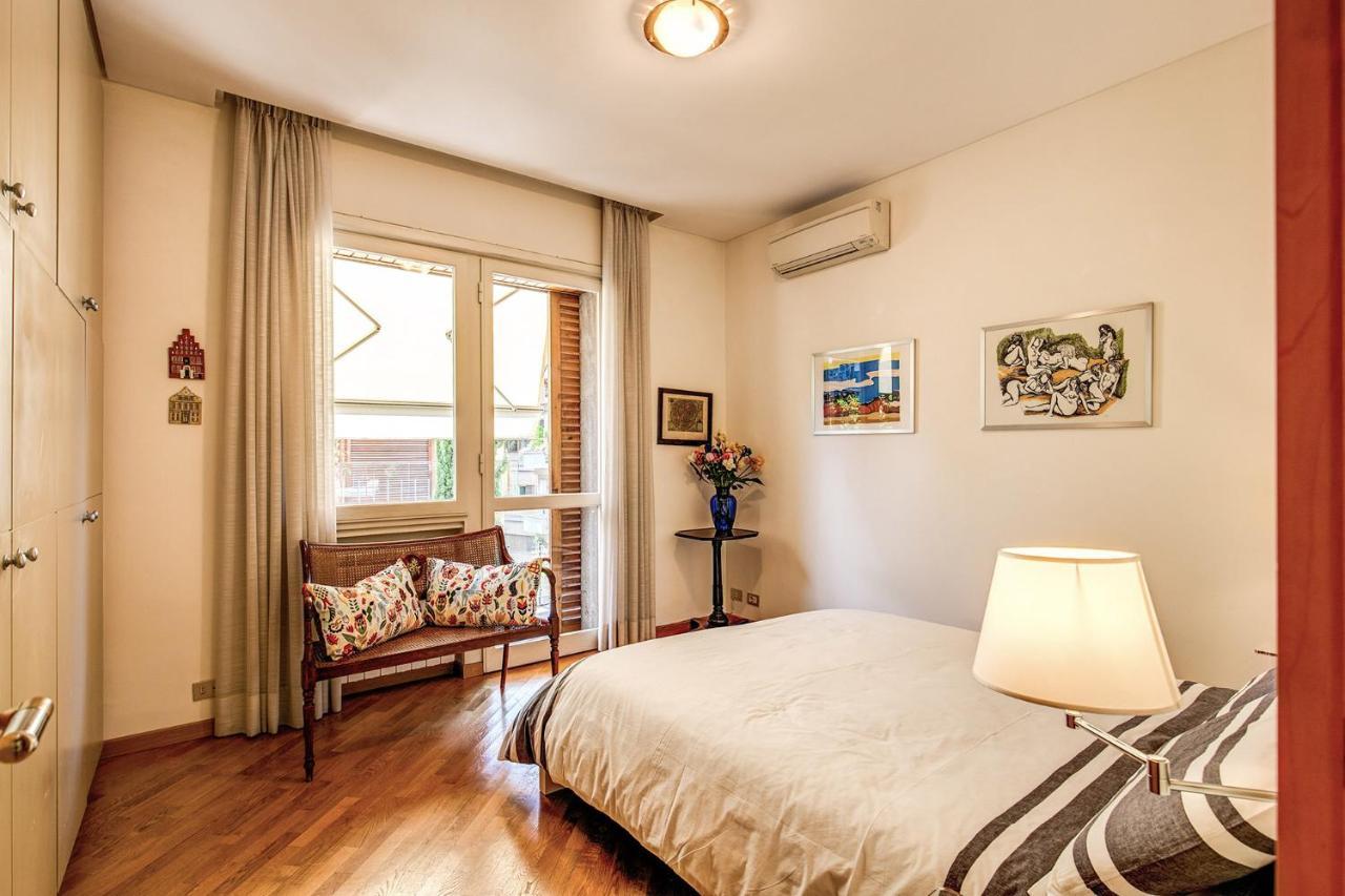 Terrazza Piccolomini: Elegant Apartment Stunning View Over Rome/St Peter'S Dome Esterno foto